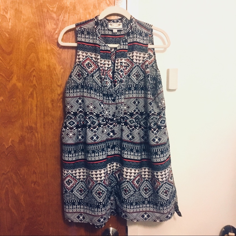 Patterned Women’s Tunic in Black